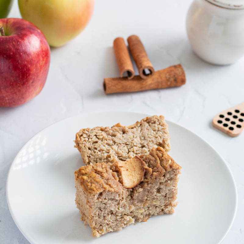 Family Cinnamon Apple Cake