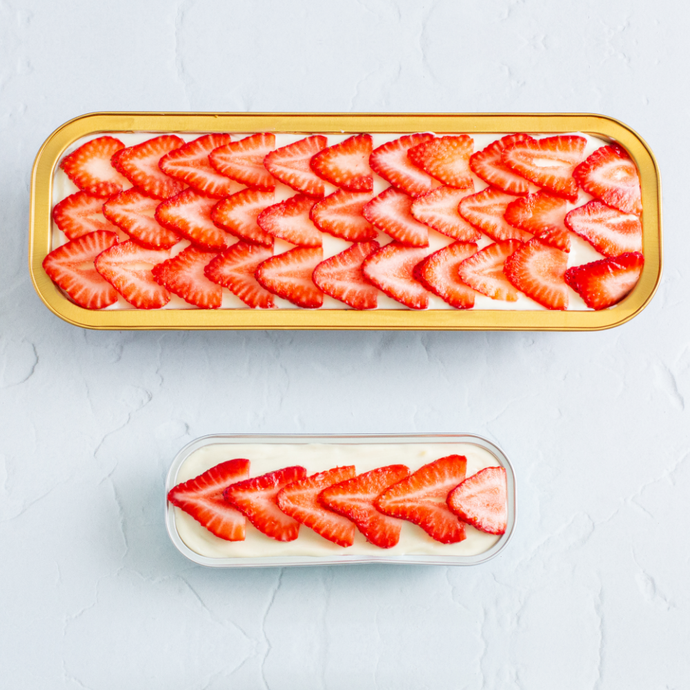 Family Vanilla Strawberry Cake